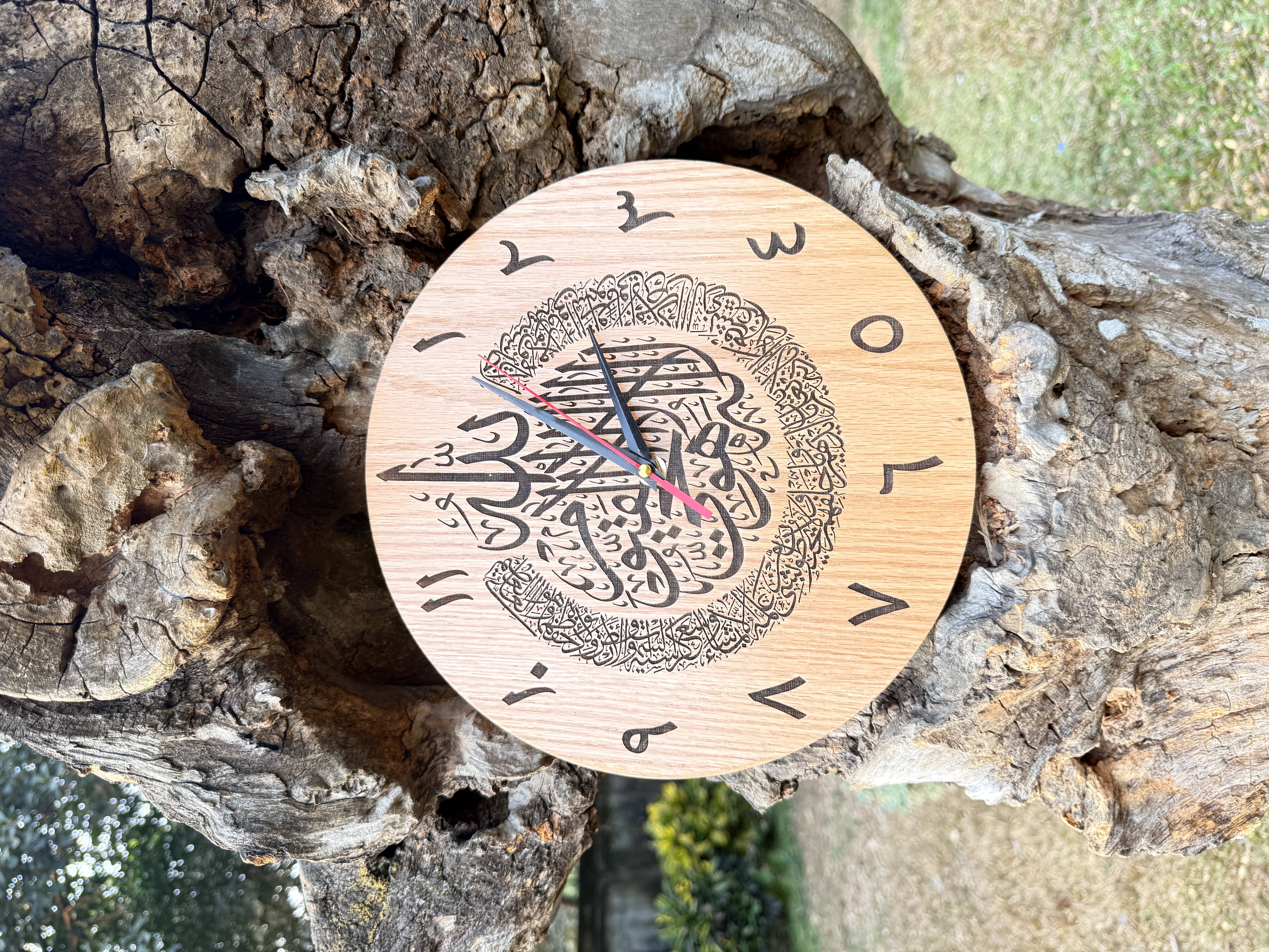 Ayatul kursi Calligraphy Wooden Clock (আয়াতুল কুরসি ক্যালিগ্রাফি উডেন ঘড়ি )15/15 ইঞ্ছি